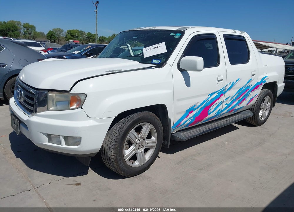 2013 HONDA RIDGELINE RTL VIN: 5FPYK1F51DB016793