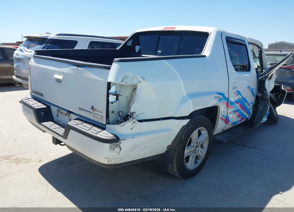 2013 HONDA RIDGELINE RTL VIN: 5FPYK1F51DB016793