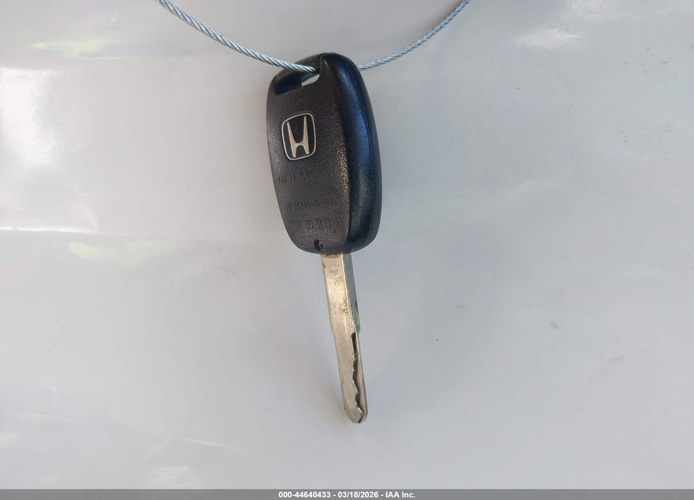 2012 HONDA FIT VIN: JHMGE8H35CC001739