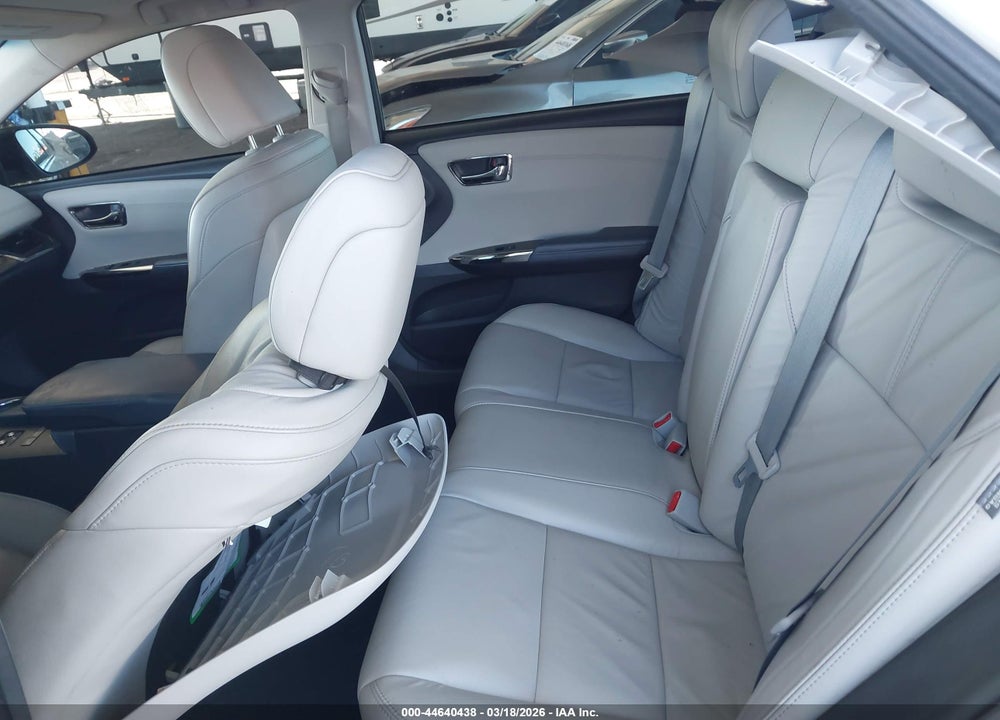 2015 TOYOTA AVALON XLE TOURING VIN: 4T1BK1EB6FU159931