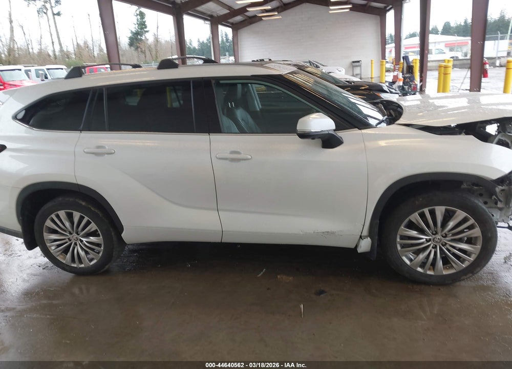 2023 TOYOTA HIGHLANDER PLATINUM VIN: 5TDKDRBH9PS004284