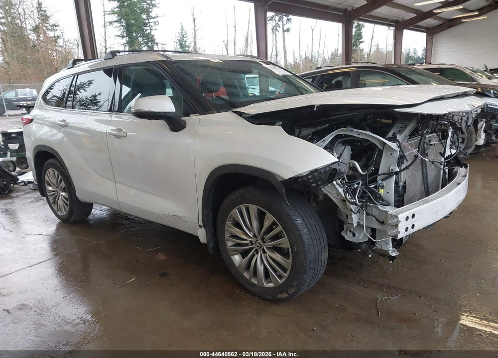 2023 TOYOTA HIGHLANDER PLATINUM VIN: 5TDKDRBH9PS004284