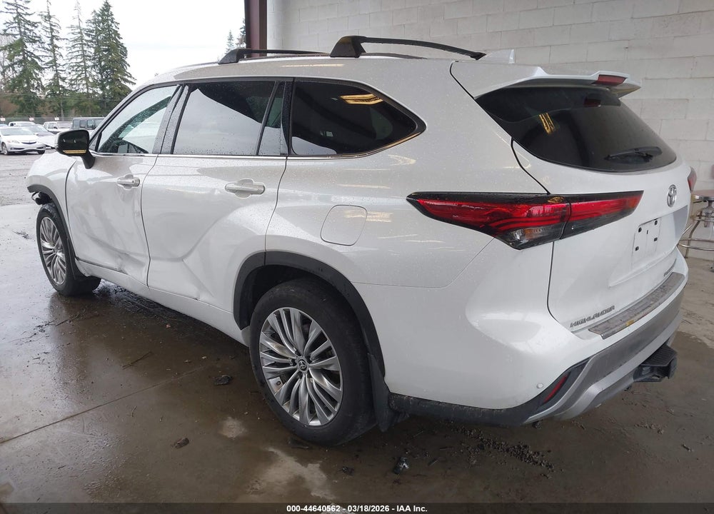 2023 TOYOTA HIGHLANDER PLATINUM VIN: 5TDKDRBH9PS004284