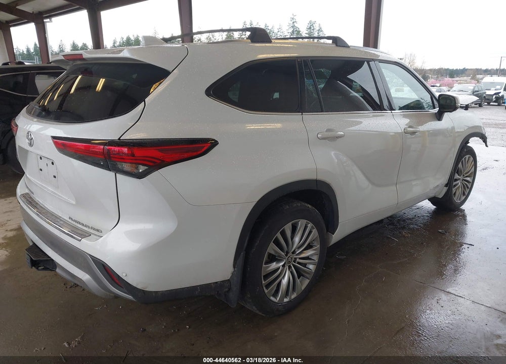 2023 TOYOTA HIGHLANDER PLATINUM VIN: 5TDKDRBH9PS004284