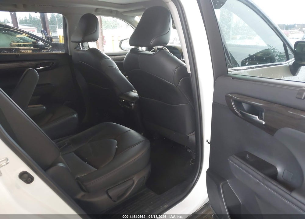 2023 TOYOTA HIGHLANDER PLATINUM VIN: 5TDKDRBH9PS004284