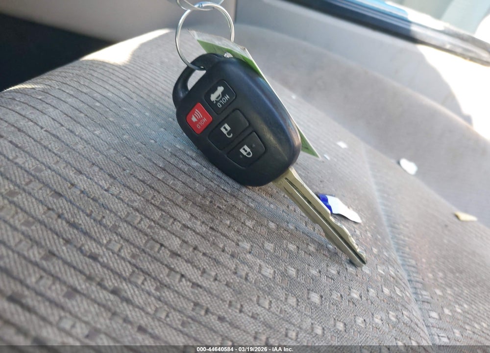 2013 TOYOTA CAMRY LE VIN: 4T1BF1FK6DU654338