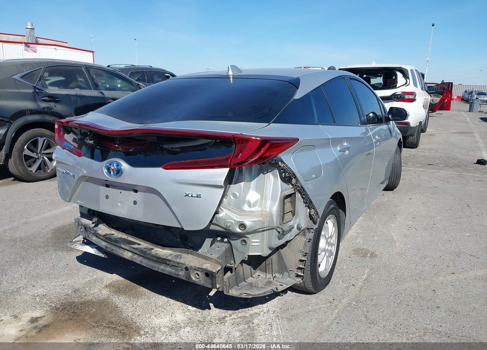 2021 TOYOTA PRIUS PRIME XLE VIN: JTDKAMFP3M3174070