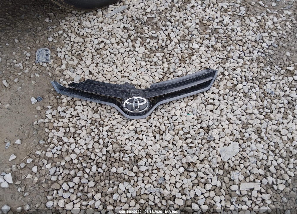 2015 TOYOTA COROLLA LE VIN: 2T1BURHE2FC474676
