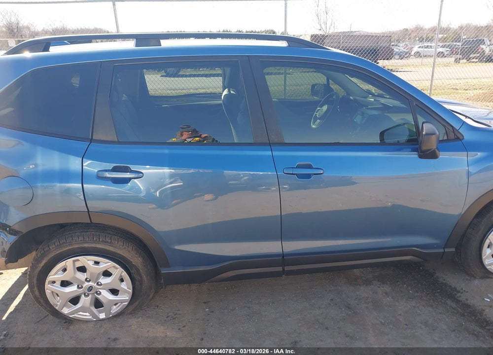 2021 SUBARU FORESTER VIN: JF2SKADC2MH425676