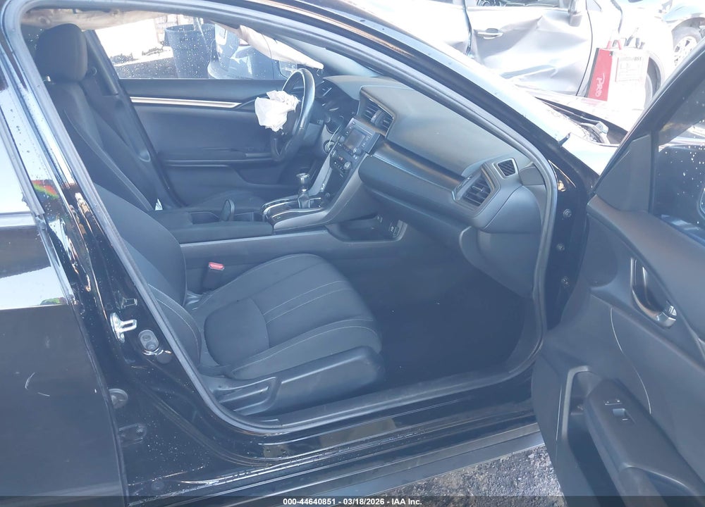 2018 HONDA CIVIC SPORT VIN: SHHFK7G47JU232781