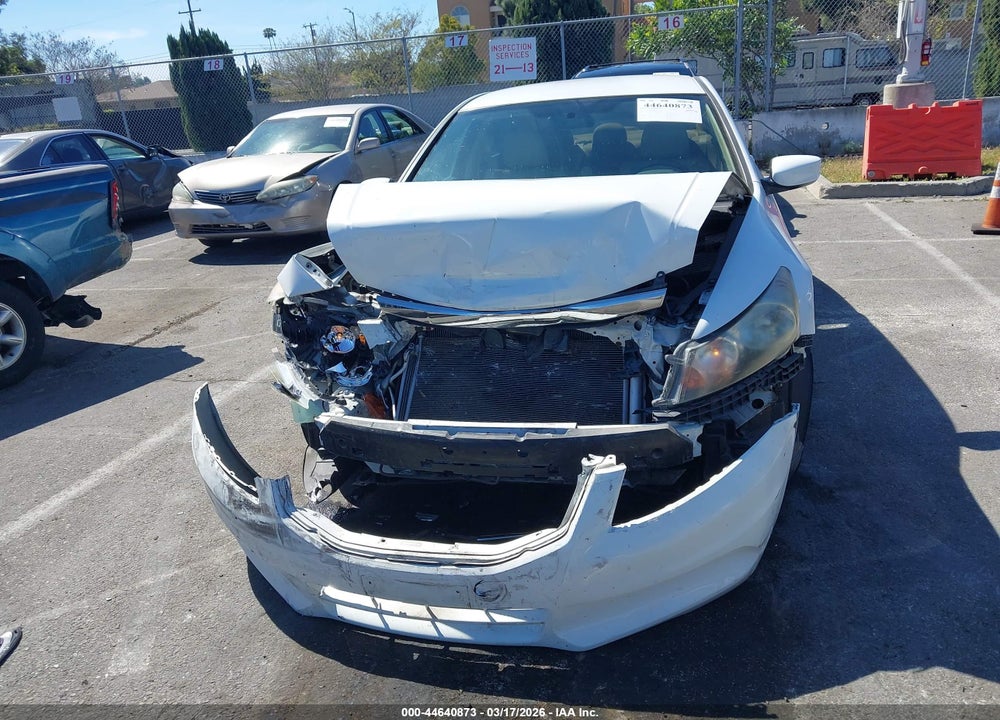 2011 HONDA ACCORD 2.4 SE VIN: 1HGCP2F68BA141042
