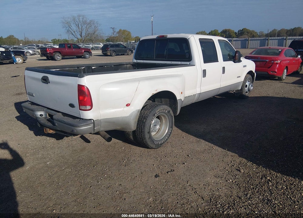 2005 FORD F-350 LARIAT/XL/XLT VIN: 1FTWW32P05EB42556
