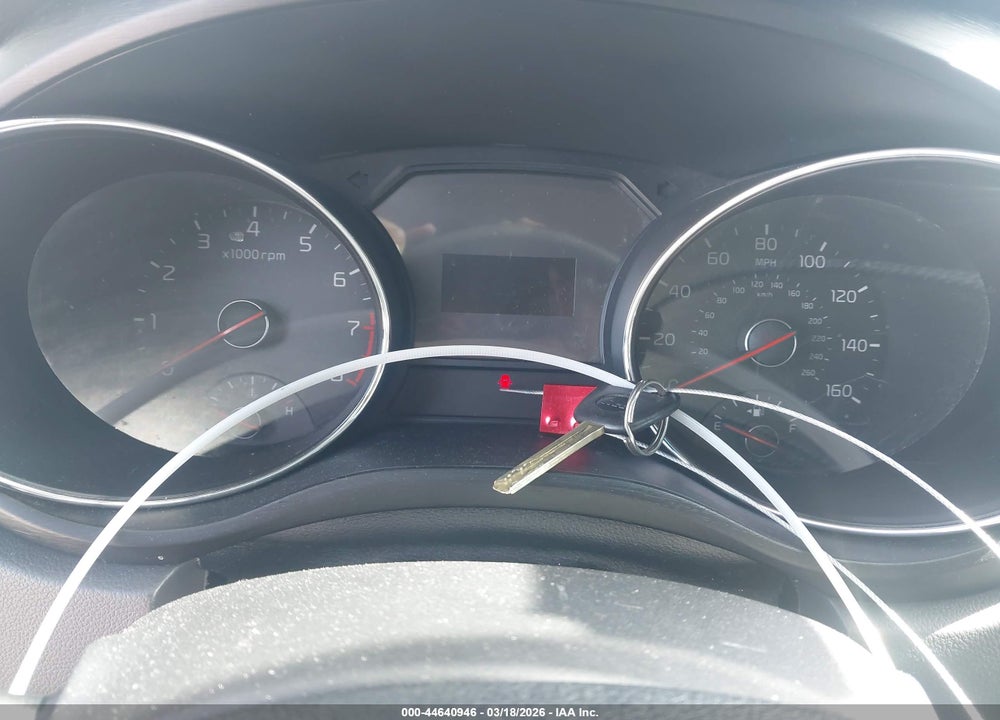 2016 KIA SEDONA LX VIN: KNDMB5C18G6112310