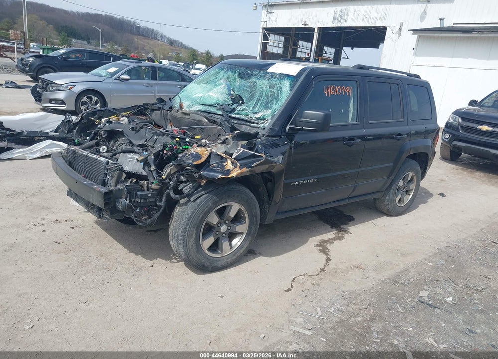 2014 JEEP PATRIOT LATITUDE VIN: 1C4NJRFB3ED588525