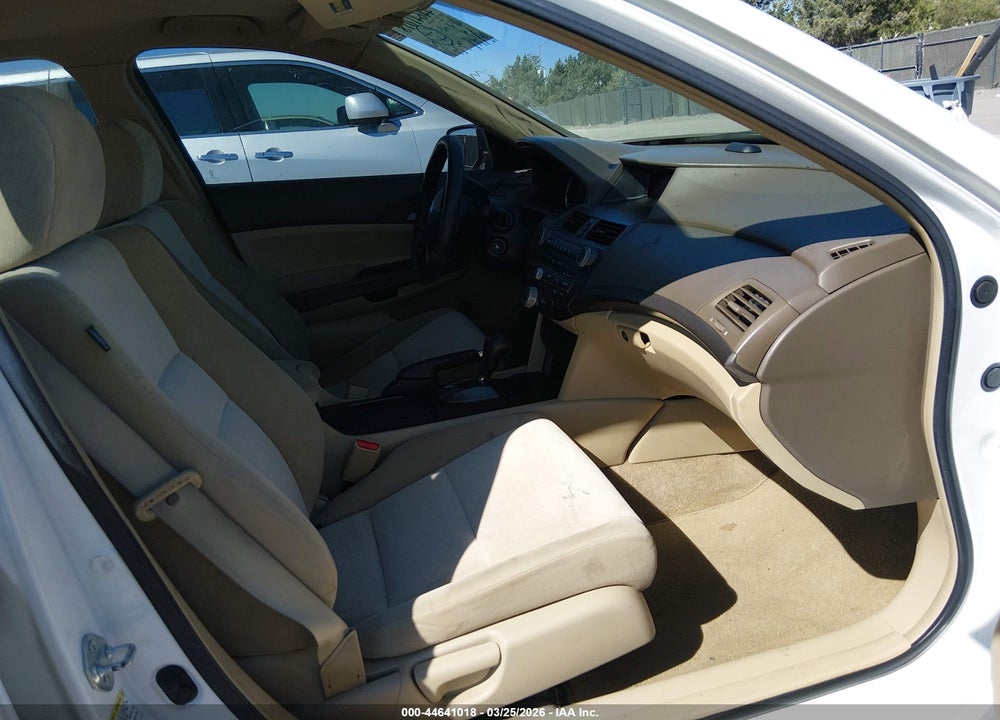 2009 HONDA ACCORD 2.4 LX-P VIN: 1HGCP264X9A022353