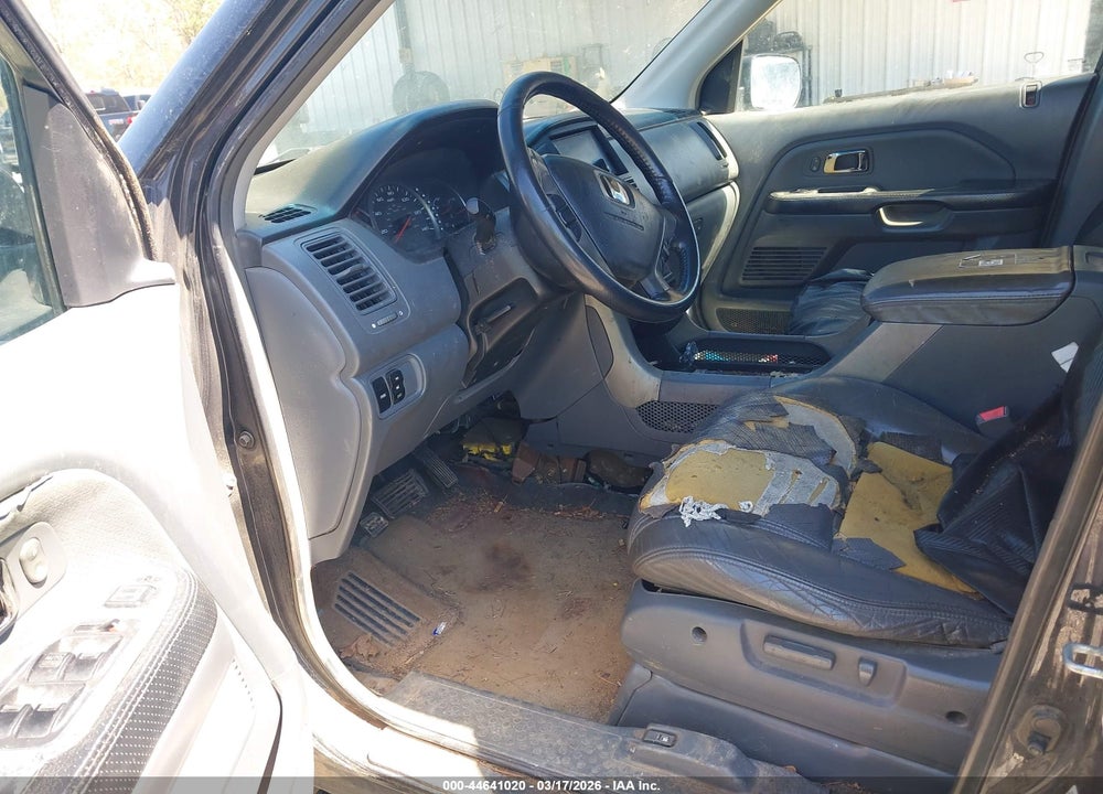 2003 HONDA PILOT EX-L VIN: 2HKYF18583H606256