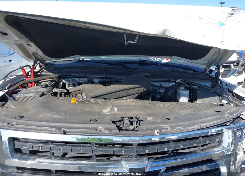 2017 CHEVROLET SUBURBAN LT VIN: 1GNSKHKC8HR261044
