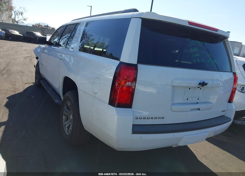2017 CHEVROLET SUBURBAN LT VIN: 1GNSKHKC8HR261044