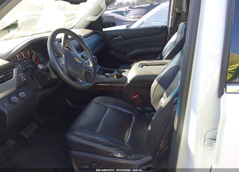 2017 CHEVROLET SUBURBAN LT VIN: 1GNSKHKC8HR261044