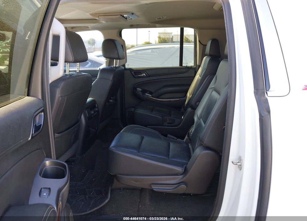 2017 CHEVROLET SUBURBAN LT VIN: 1GNSKHKC8HR261044