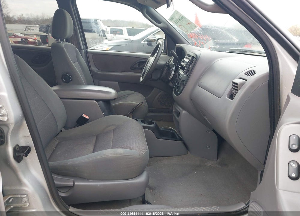 2002 FORD ESCAPE XLT VIN: 1FMYU04132KB96481