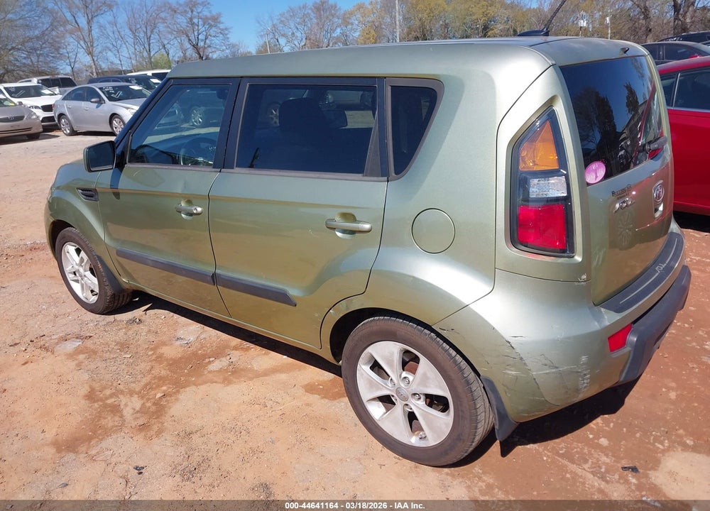 2011 KIA SOUL + VIN: KNDJT2A20B7329749