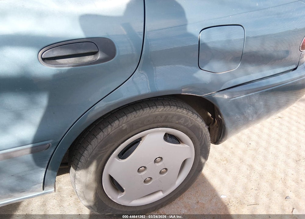 1995 GEO PRIZM LSI VIN: 1Y1SK526XSZ069435