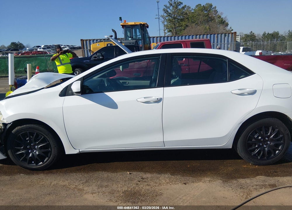 2019 TOYOTA COROLLA LE VIN: 5YFBURHE0KP893152