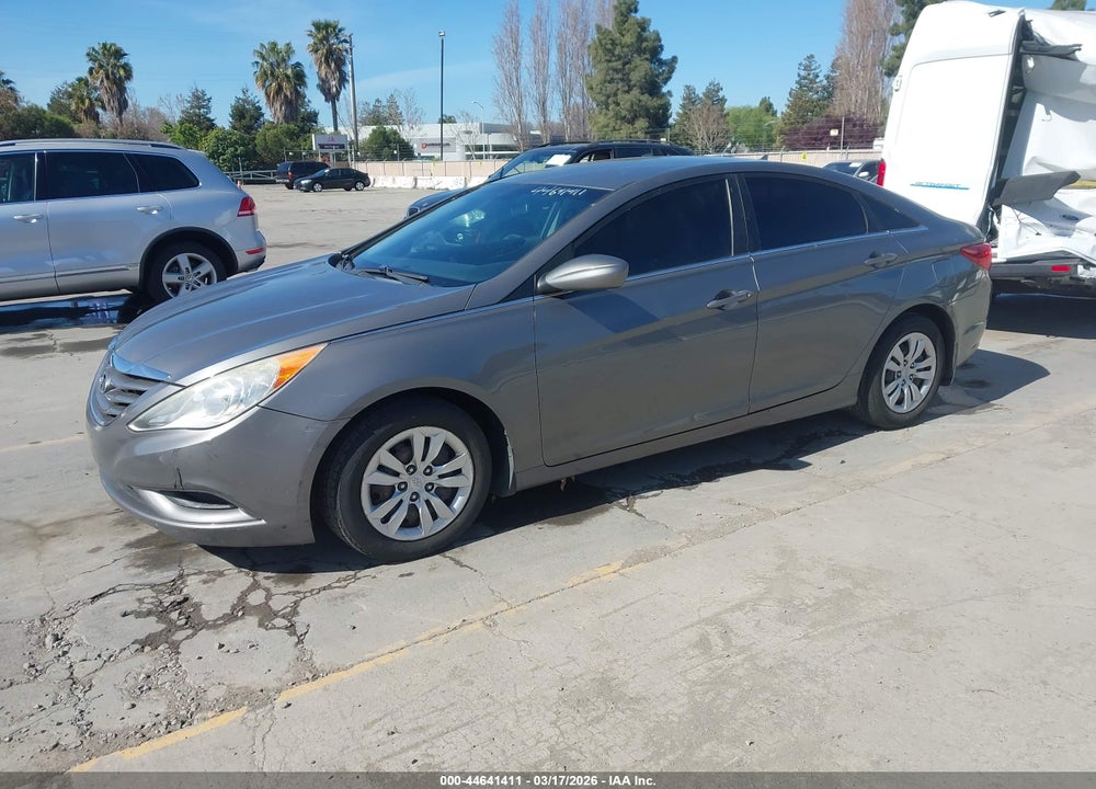 2013 HYUNDAI SONATA GLS VIN: 5NPEB4AC9DH580132
