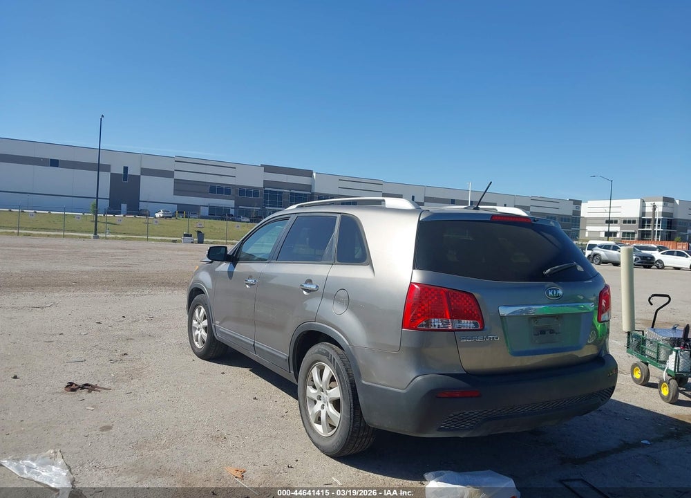 2012 KIA SORENTO LX V6 VIN: 5XYKTDA28CG249863