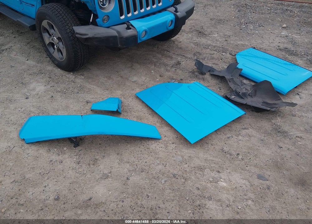 2018 JEEP WRANGLER JK UNLIMITED SAHARA VIN: 1C4HJWEG8JL897870