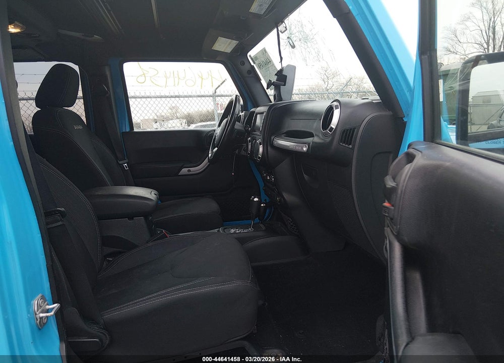 2018 JEEP WRANGLER JK UNLIMITED SAHARA VIN: 1C4HJWEG8JL897870