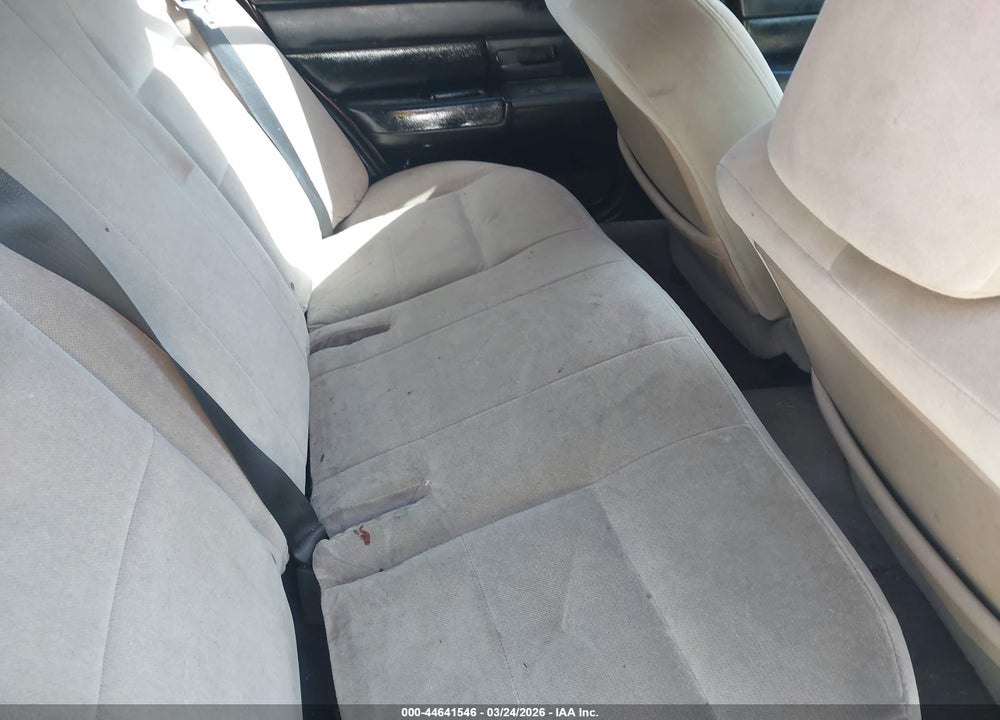 2004 FORD CROWN VICTORIA LX VIN: 2FAFP74W94X116954
