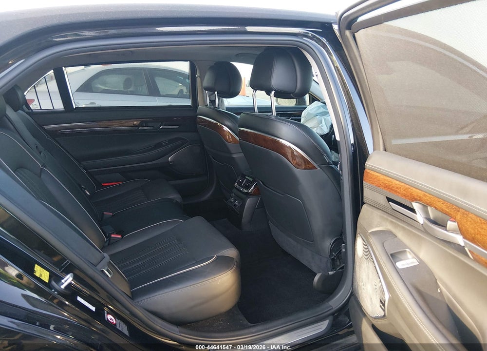 2017 GENESIS G90 3.3T PREMIUM VIN: KMHG34JA6HU027899