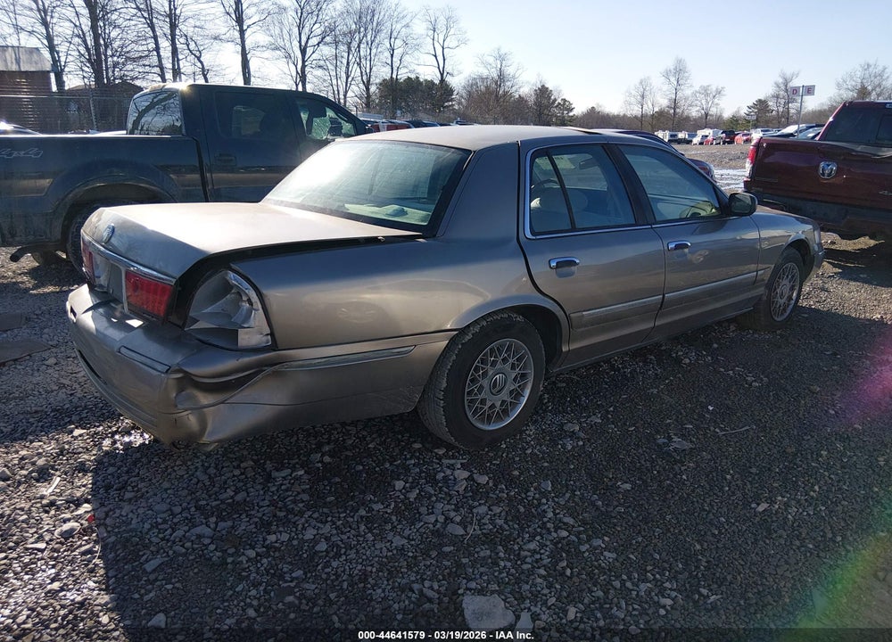2001 MERCURY GRAND MARQUIS GS VIN: 2MEFM74W21X624308