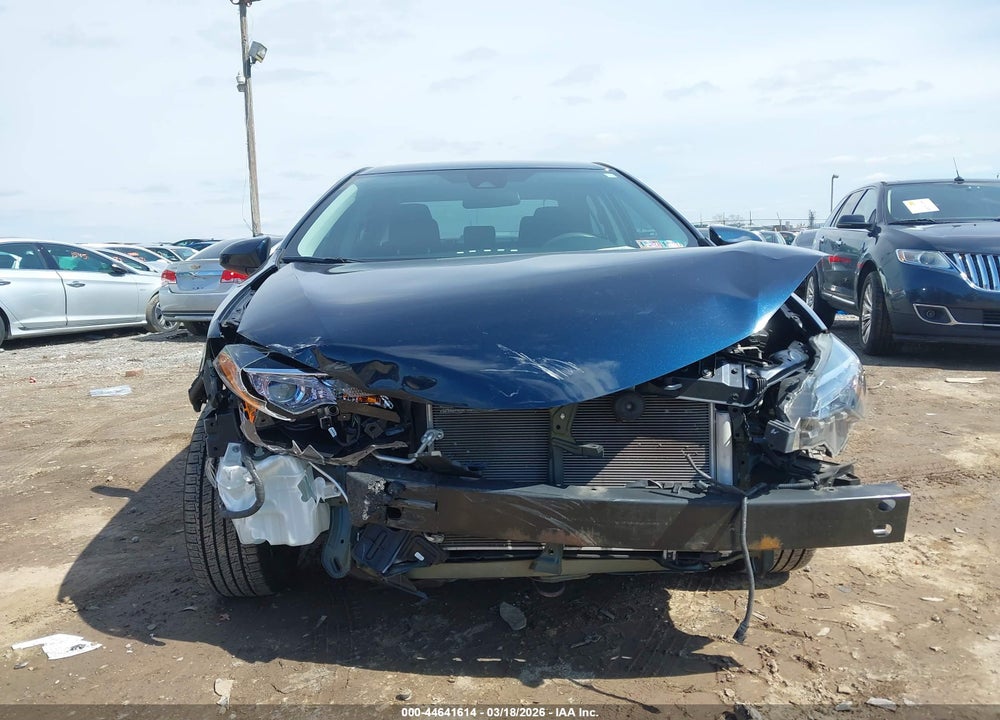 2018 TOYOTA COROLLA LE VIN: 2T1BURHE8JC981686
