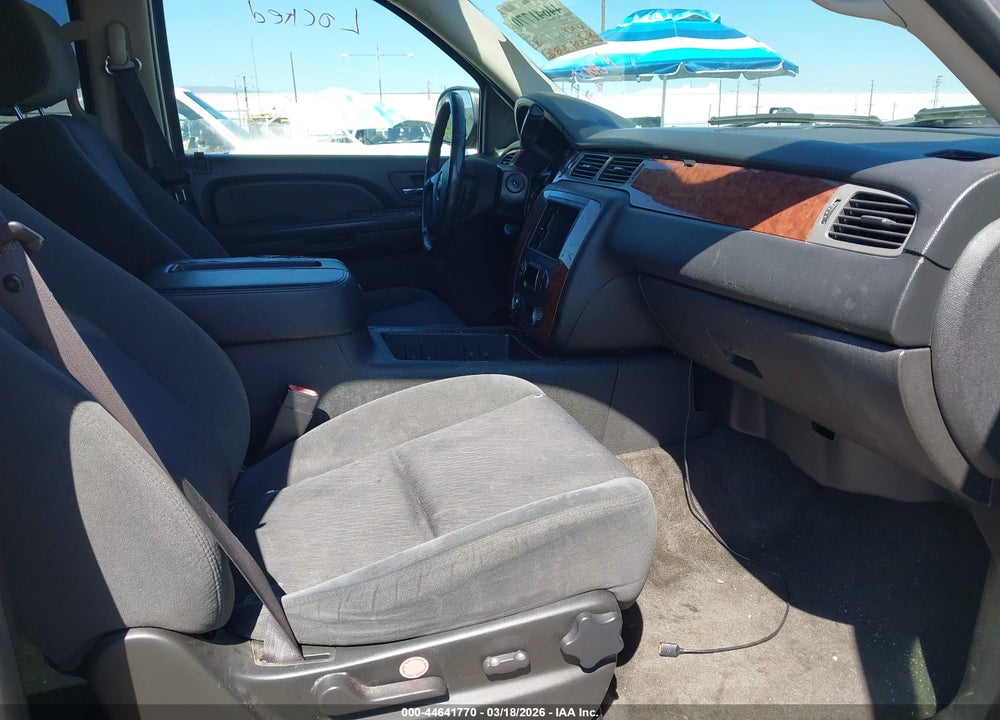 2009 CHEVROLET TAHOE LT1 VIN: 1GNFC23019R302020