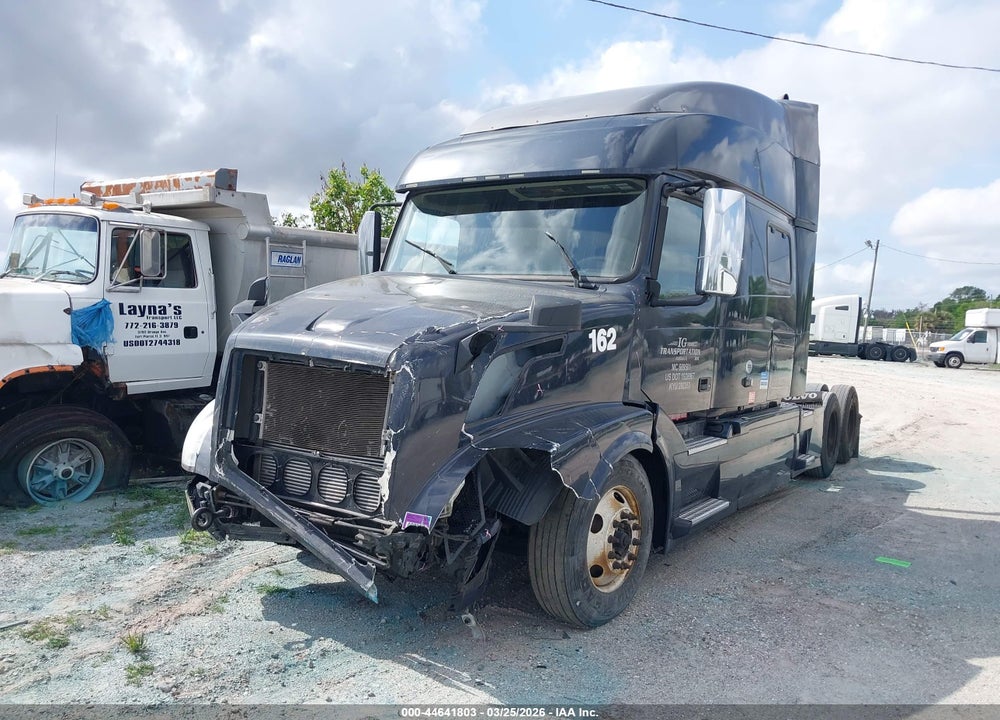2015 VOLVO VN VNL VIN: 4V4NC9TJ5FN926612