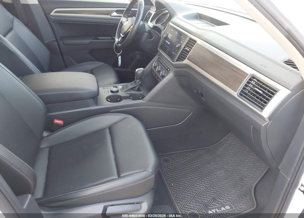 2019 VOLKSWAGEN ATLAS 3.6L V6 SE W/TECHNOLOGY VIN: 1V2UR2CA5KC581566