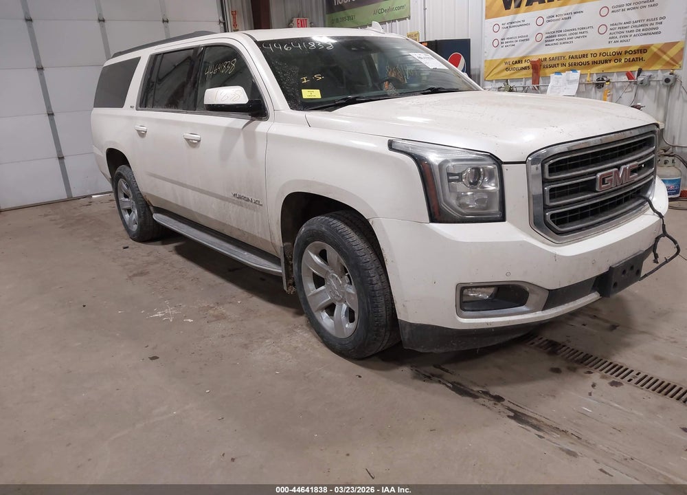 2015 GMC YUKON XL 1500 SLT VIN: 1GKS2HKCXFR528419