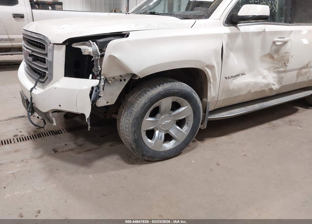 2015 GMC YUKON XL 1500 SLT VIN: 1GKS2HKCXFR528419