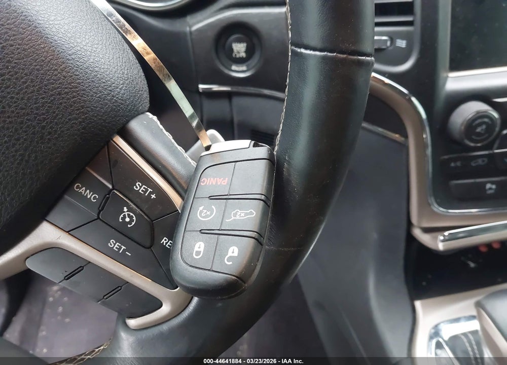 2016 JEEP GRAND CHEROKEE LIMITED VIN: 1C4RJFBG9GC324476