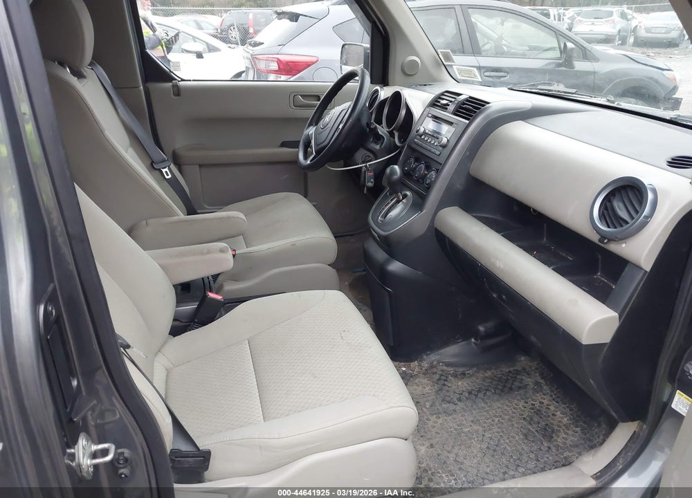 2011 HONDA ELEMENT EX VIN: 5J6YH2H76BL004008