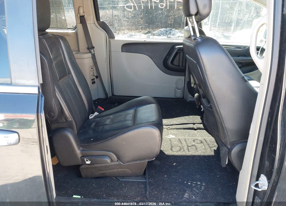 2014 CHRYSLER TOWN & COUNTRY TOURING-L VIN: 2C4RC1CG8ER235112
