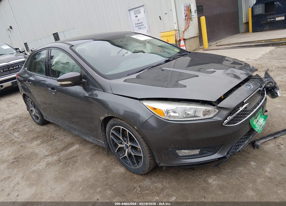 2016 FORD FOCUS SE VIN: 1FADP3F25GL367434