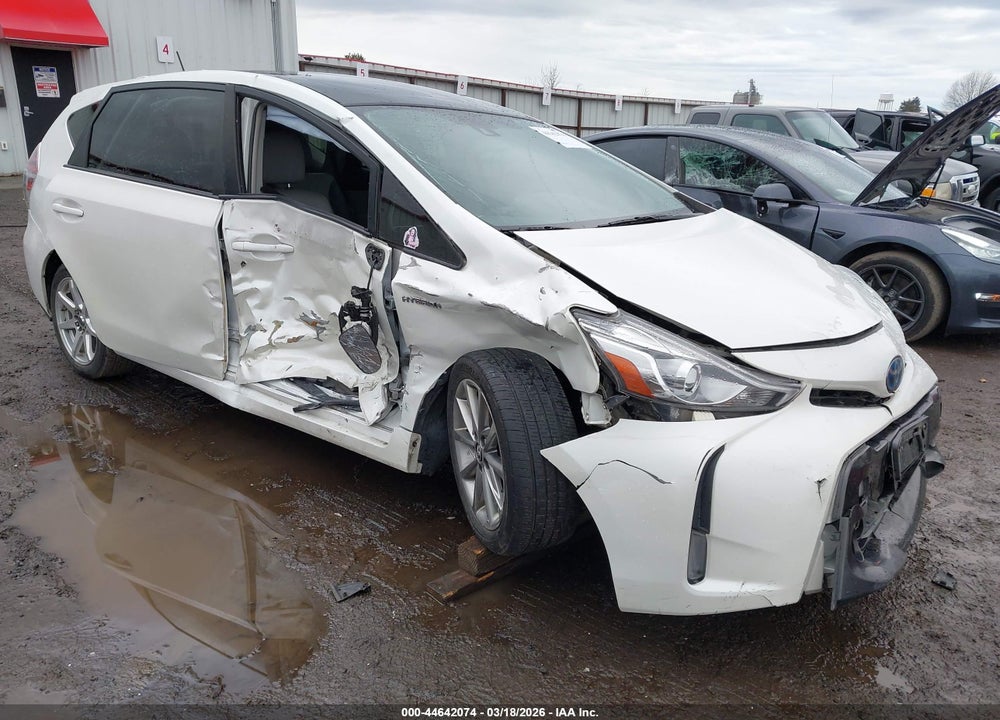 2015 TOYOTA PRIUS V FIVE VIN: JTDZN3EU1FJ038099