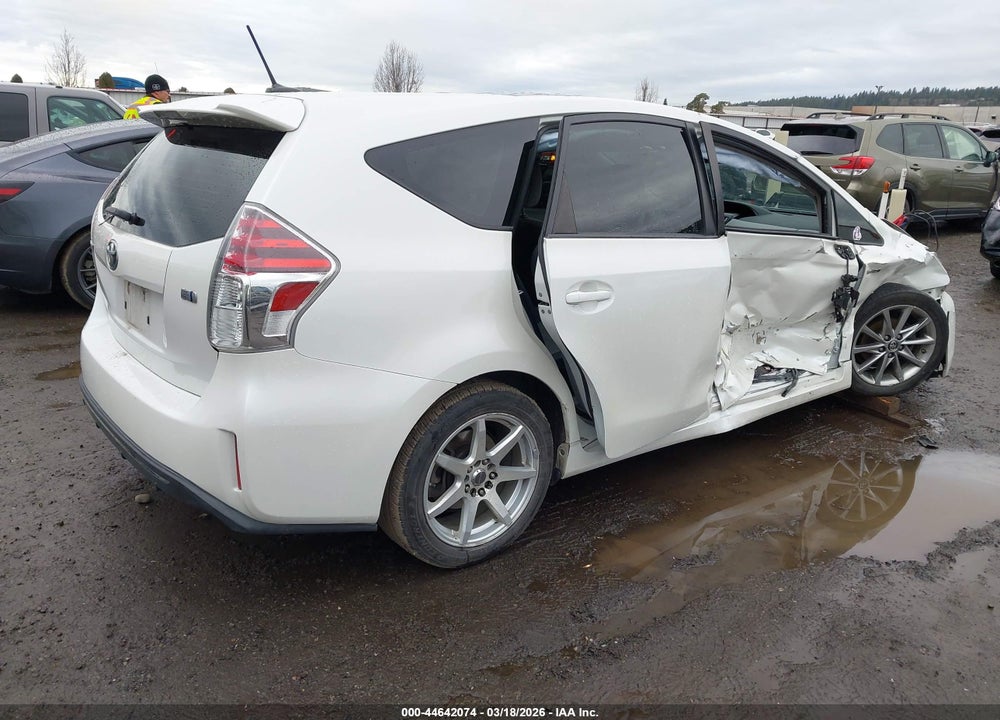 2015 TOYOTA PRIUS V FIVE VIN: JTDZN3EU1FJ038099