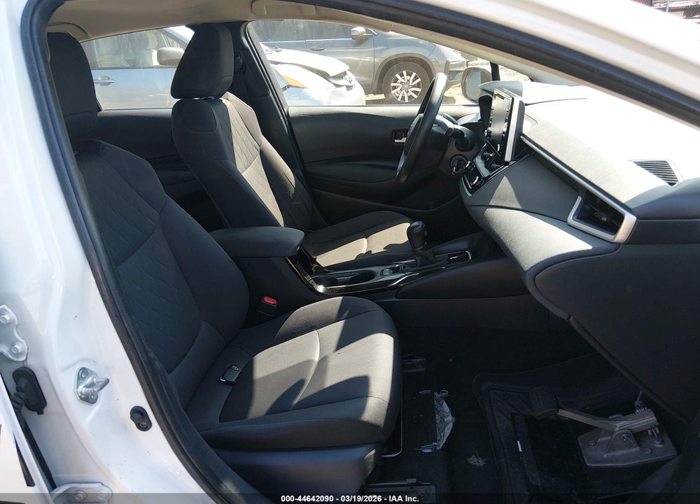 2021 TOYOTA COROLLA LE VIN: JTDEPMAE4MJ152947