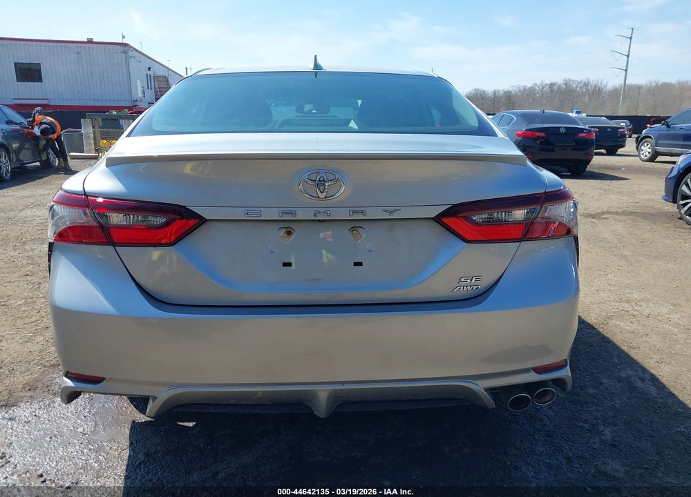 2022 TOYOTA CAMRY SE AWD VIN: 4T1T11BK0NU054876