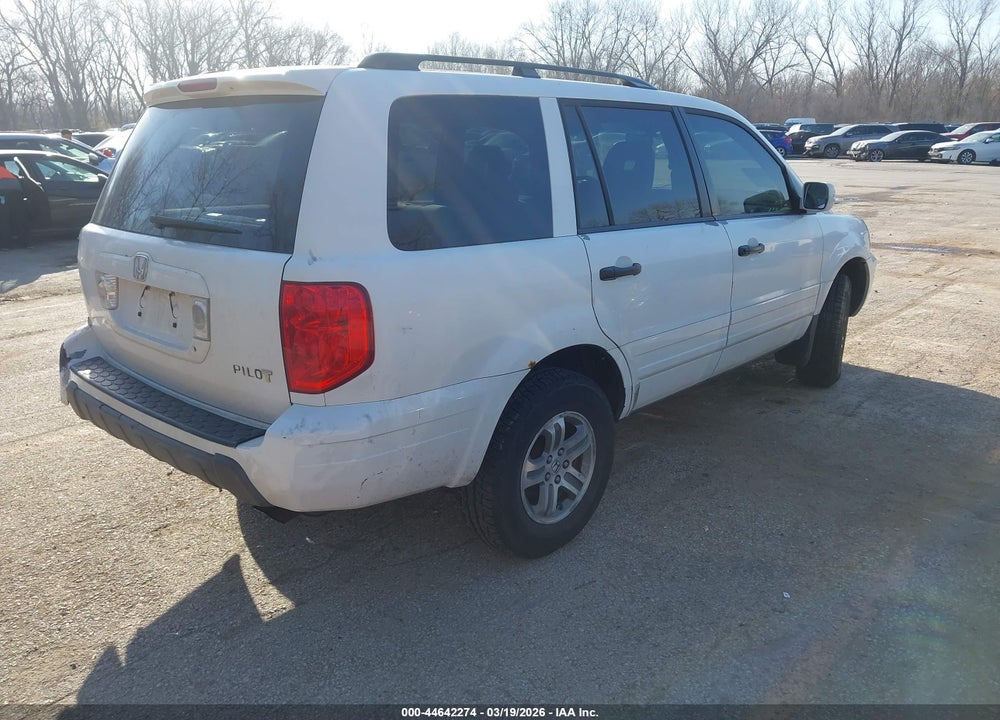 2005 HONDA PILOT EX VIN: 5FNYF18455B031770